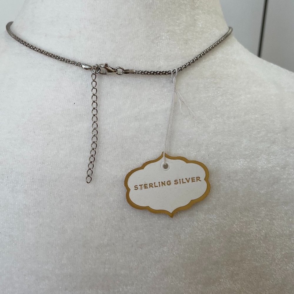 Sterling Silver Pearl Round Pendant Necklace from Annika Witt - Picture 4 of 5